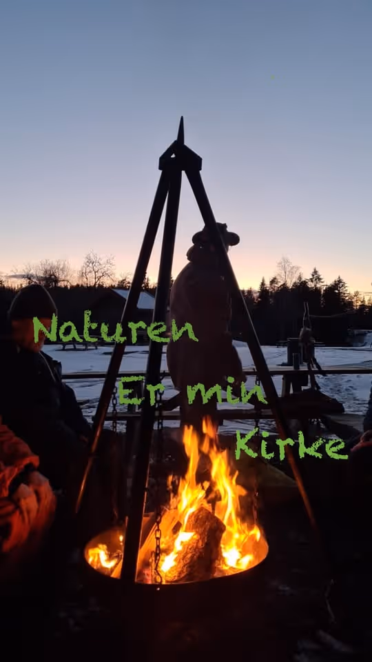 Kraftsamling for naturen ved fullmånen i Blaker
